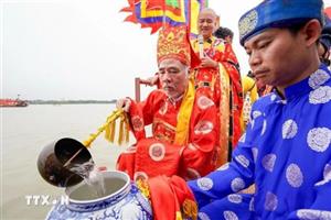 Đặc sắc nghi lễ rước nước tại Lễ hội Bát Tràng
