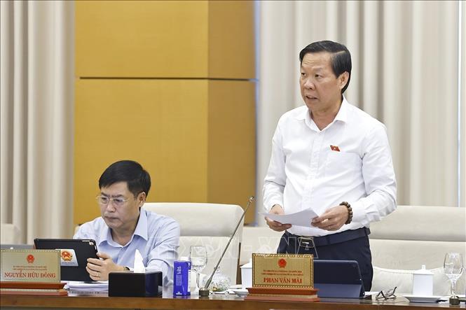 Chủ nhiệm Ủy ban Kinh tế và Tài chính của Quốc hội Phan Văn Mãi phát biểu. Ảnh: Doãn Tấn - TTXVN