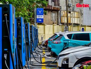 Thúc đẩy phát triển hạ tầng trạm sạc xe điện tại các khu chung cư