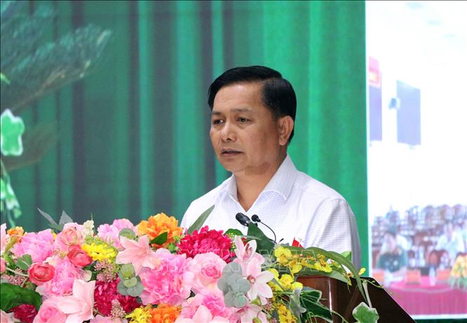 Ủy viên Trung ương Đảng, Bí thư Tỉnh ủy Vĩnh Long Trần Văn Lâu phát biểu tại hội nghị. Ảnh: Phạm Minh Tuấn - TTXVN