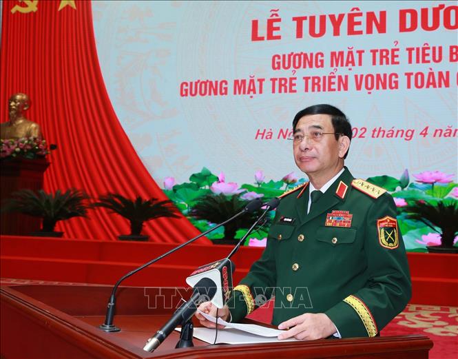 Đại tướng Phan Văn Giang, Ủy viên Bộ Chính trị, Phó Bí thư Quân ủy Trung ương, Bộ trưởng Bộ Quốc phòng phát biểu. Ảnh: Trọng Đức - TTXVN