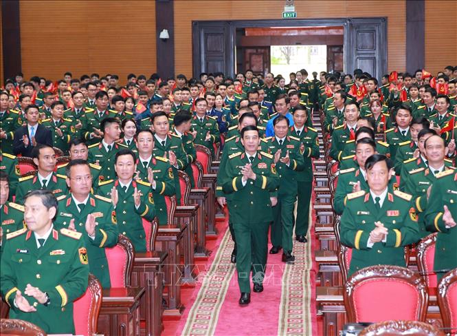 Đại tướng Phan Văn Giang, Ủy viên Bộ Chính trị, Phó Bí thư Quân ủy Trung ương, Bộ trưởng Bộ Quốc phòng và các đại biểu đến dự. Ảnh: Trọng Đức - TTXVN