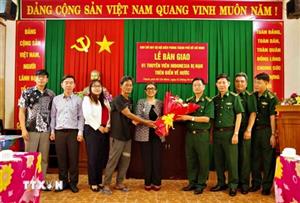 Bàn giao để hồi hương thuyền viên Indonesia bị nạn trên biển