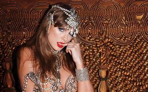 Ca sĩ Taylor Swift đối mặt kiện tụng liên quan đến nhãn hiệu album “The Life of a Showgirl”