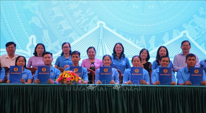 Quang cảnh lễ ký kết. Ảnh: Nguyễn Hằng - TTXVN