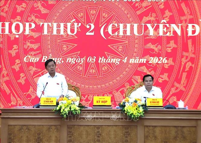 Chủ tọa Kỳ họp. Ảnh: Chu Hiệu-TTXVN