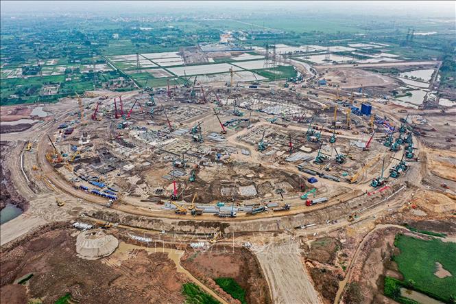 Toàn cảnh đại công trường sân vận động Trống Đồng sau 4 tháng thi công. Ảnh: Trung Nguyên - TTXVN

