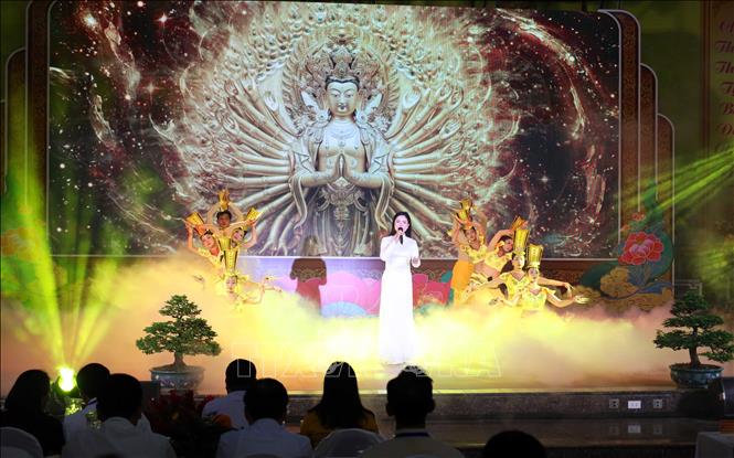 Biểu diễn nghệ thuật tại Lễ khai mạc Lễ hội Quán Thế Âm, Ngũ Hành Sơn, thành phố Đà Nẵng năm 2026. Ảnh: Trần Lê Lâm - TTXVN