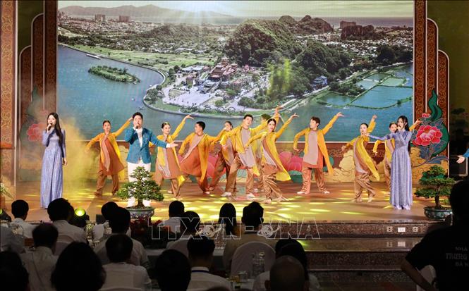 Biểu diễn nghệ thuật tại Lễ khai mạc Lễ hội Quán Thế Âm, Ngũ Hành Sơn, thành phố Đà Nẵng năm 2026. Ảnh: Trần Lê Lâm - TTXVN