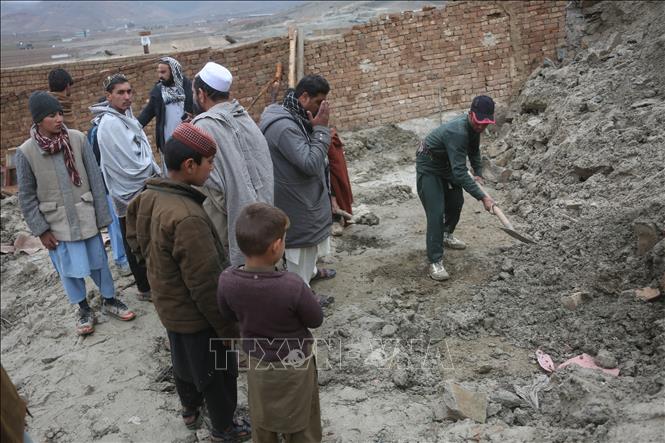 Toà nhà bị sập trong trận động đất tại tỉnh Kabul, Afghanistan ngày 4/4/2026. Ảnh: THX/TTXVN