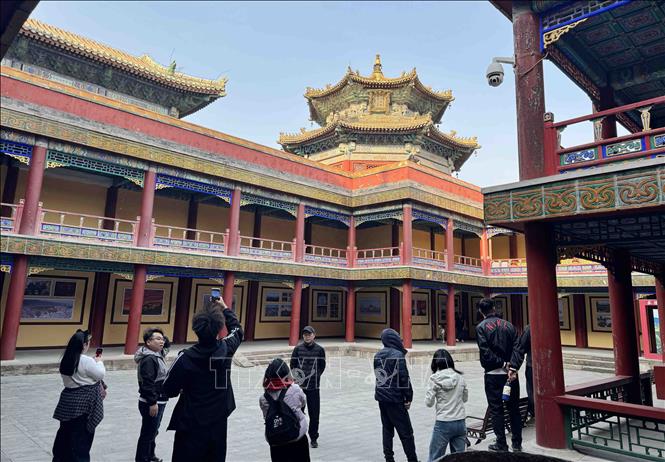 Một góc “Tiểu cung điện Potala” ở thành phố Thừa Đức, tỉnh Hà Bắc (Trung Quốc). Ảnh: Công Tuyên-PV TTXVN tại Trung Quốc