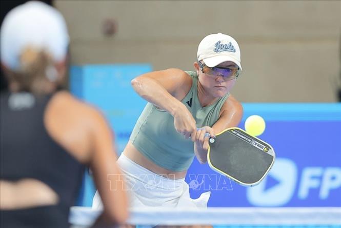 Ở nội dung đôi nữ, cặp Anna Leigh Waters / Anna Bright thể hiện sức mạnh vượt trội, giành ngôi vô địch. Ảnh: Minh Quyết - TTXVN