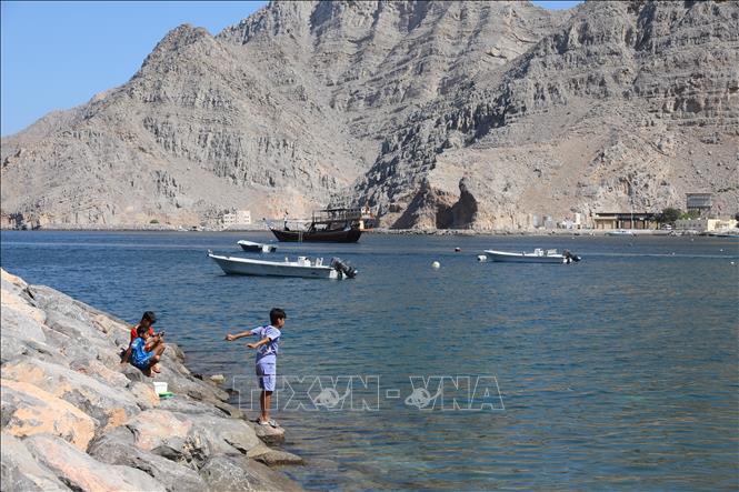 (Tư liệu) Quang cảnh làng Kumzar ở Oman, gần eo biển Hormuz. Ảnh: THX/TTXVN