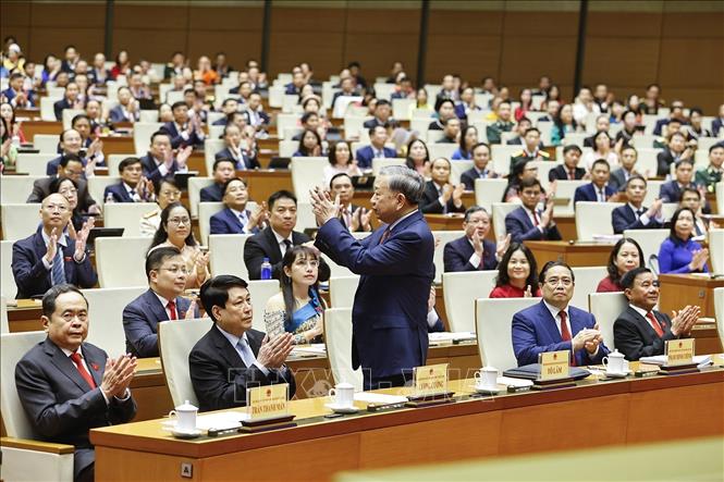 Tổng Bí thư Tô Lâm cùng các đồng chí lãnh đạo, nguyên lãnh đạo Đảng, Nhà nước và đại biểu Quốc hội dự khai mạc Kỳ họp thứ Nhất, Quốc hội khóa XVI. Ảnh: Doãn Tấn - TTXVN