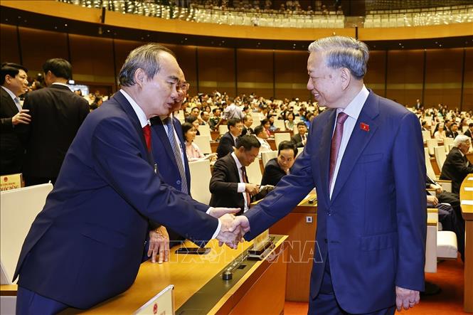 Tổng Bí thư Tô Lâm với các đồng chí nguyên lãnh đạo Đảng, Nhà nước dự khai mạc Kỳ họp thứ Nhất, Quốc hội khóa XVI. Ảnh: Doãn Tấn - TTXVN