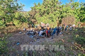 Xe khách lao xuống vực, ít nhất 4 người tử vong