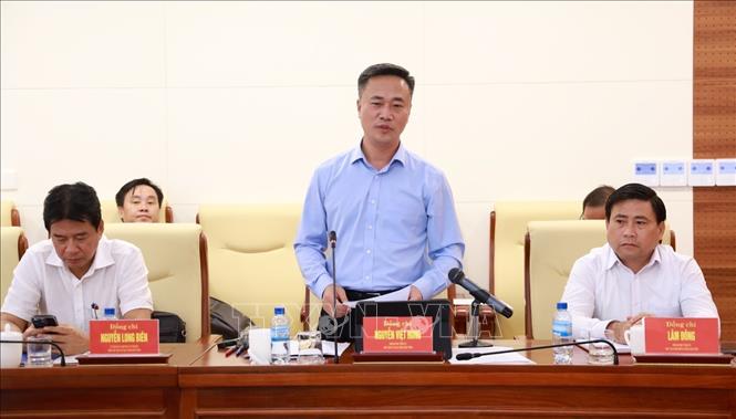 Ông Nguyễn Việt Hùng, Chủ tịch UBND tỉnh Khánh Hòa phát biểu. Ảnh: Xuân Triệu - TTXVN