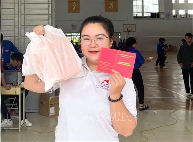 Sinh viên Hà Quý Trân. Ảnh: Trịnh Bang Nhiệm - TTXVN