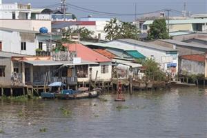 Xử lý tình trạng lấn chiếm lòng sông, đê điều trên địa bàn Thành phố Hồ Chí Minh