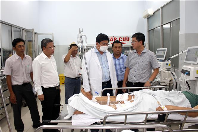 Đến tối 6/4, 2 nạn nhân bị thương nặng đã được cấp cứu kịp thời, qua cơn nguy kịch và đang được chuẩn bị chuyển viện vào Bệnh viện Chợ Rẫy (Thành phố Hồ Chí Minh). Ảnh: Hồng Hiếu- TTXVN