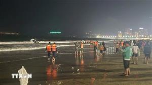 Tìm thấy thi thể học sinh lớp 12 bị sóng cuốn khi tắm biển ở Gia Lai