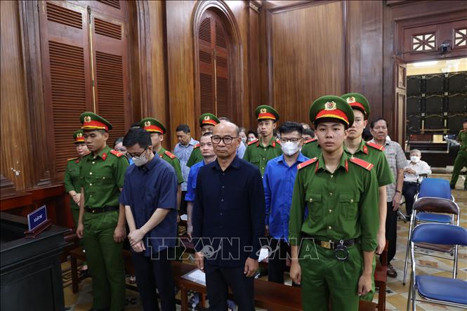 Các bị cáo tại phiên tòa. Ảnh: Hồng Đạt - TTXVN