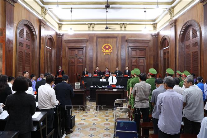 Quang cảnh phiên tòa. Ảnh: Hồng Đạt - TTXVN