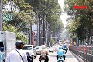 TP Hồ Chí Minh đối mặt nắng nóng 37 độ C, người dân cần phòng sốc nhiệt