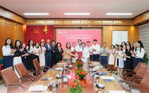 Quỹ Chạm yêu thương ký kết hợp tác với Bệnh viện Bạch Mai: Gieo yêu thương – Lan tỏa hy vọng cho người bệnh khó khăn