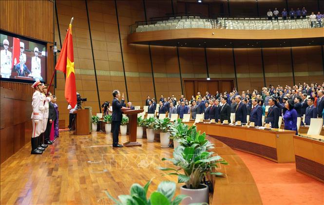 Chánh án Tòa án nhân dân Tối cao Nguyễn Văn Quảng tuyên thệ nhậm chức. Ảnh: Phạm Kiên - TTXVN