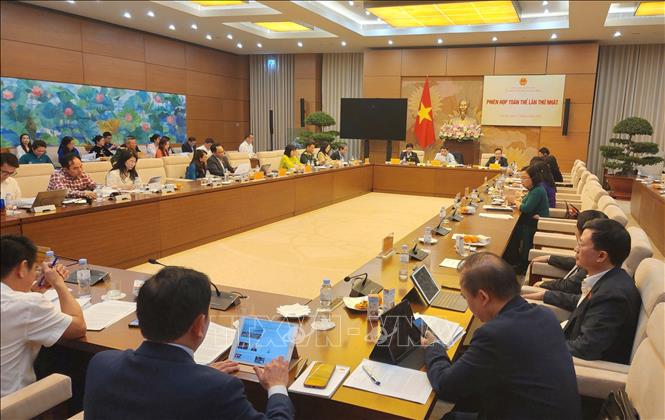 Phiên họp toàn thể lần thứ nhất Ủy ban Văn hóa và Xã hội của Quốc hội. Ảnh: Chu Thanh Vân - TTXVN