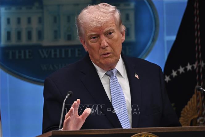 Tổng thống Mỹ Donald Trump trong cuộc họp báo tại Nhà Trắng ở Washington DC., ngày 6/4/2026. Ảnh: Anadolu Agency/TTXVN
