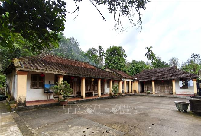 Ancient houses are preserved in Loc Yen. VNA Photo: Quốc Dũng