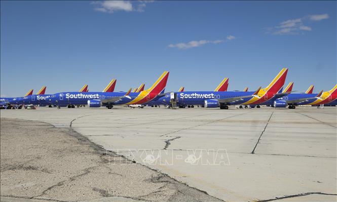Máy bay của hãng hàng không Southwest Airlines tại sân bay Victorville, California, Mỹ. Ảnh: THX/TTXVN