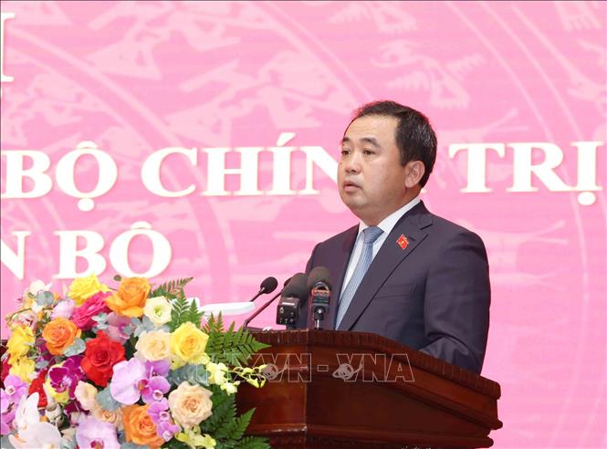 Đồng chí Trần Đức Thắng, Uỷ viên Bộ Chính trị, Bí thư Thành uỷ Hà Nội phát biểu nhận nhiệm vụ. Ảnh: Phương Hoa - TTXVN