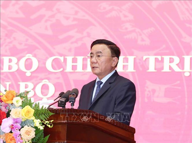 Đồng chí Trần Cẩm Tú, Ủy viên Bộ Chính trị, Thường trực Ban Bí thư phát biểu tại hội nghị. Ảnh: Phương Hoa - TTXVN