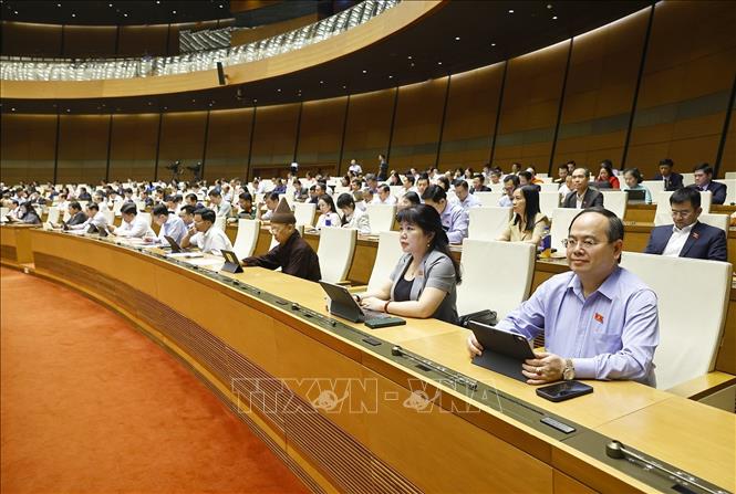 Đoàn đại biểu Quốc hội tỉnh Quảng Ninh dự phiên họp. Ảnh: Doãn Tấn - TTXVN