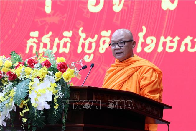 Hòa thượng Lý Hùng, Phó Hội Trưởng Hội Đoàn kết Sư sãi yêu nước thành phố Cần Thơ phát biểu tại buổi họp mặt. Ảnh: Trung Kiên - TTXVN