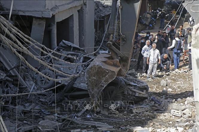 Thiệt hại sau các cuộc không kích của Israel xuống thủ đô Beirut, Liban. Ảnh: THX/TTXVN