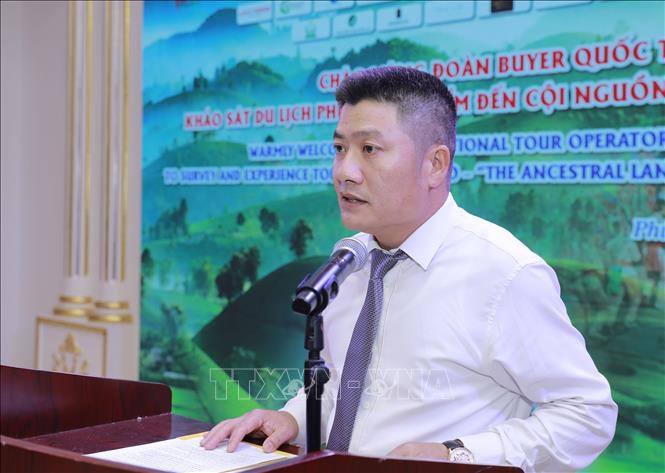 Chủ tịch Hiệp hội Du lịch tỉnh Phú Thọ Nguyễn Ngọc Lân phát biểu tại buổi gặp mặt. Ảnh: Hoàng Hùng -TTXVN