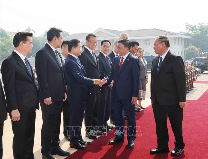 Lễ đón chính thức Thường trực Ban Bí thư Trần Cẩm Tú và Đoàn đại biểu cấp cao Việt Nam. Ảnh: Phương Hoa – TTXVN