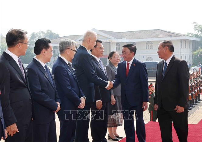 Lễ đón chính thức Thường trực Ban Bí thư Trần Cẩm Tú và Đoàn đại biểu cấp cao Việt Nam. Ảnh: Phương Hoa – TTXVN