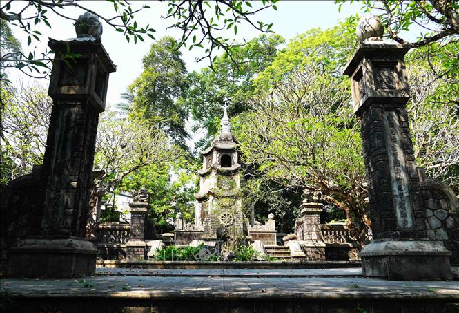 Khu Tháp Tổ trong chùa Báo Quốc, thành phố Huế. Ảnh: Nguyên Lý - TTXVN