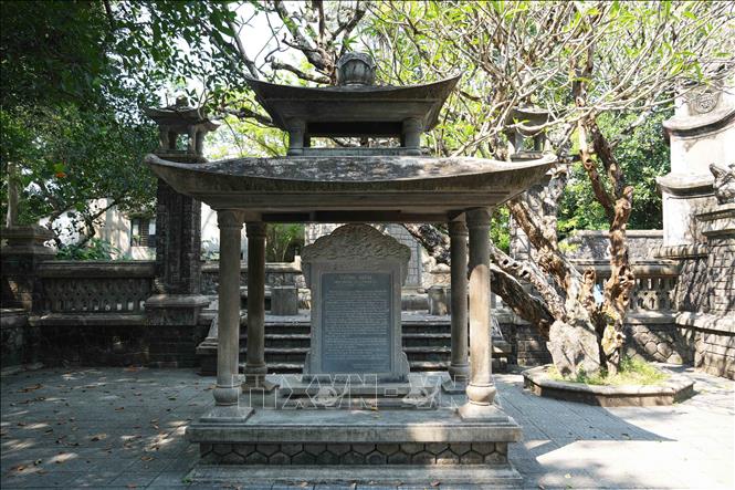 Bia tưởng niệm ở chùa Báo Quốc, thành phố Huế. Ảnh: Nguyên Lý - TTXVN