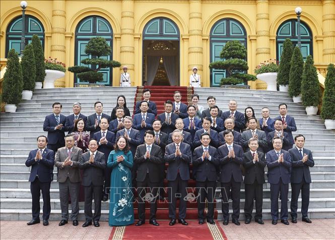 Tổng Bí thư, Chủ tịch nước Tô Lâm, nguyên Chủ tịch nước Lương Cường và các đại biểu. Ảnh: Thống Nhất – TTXVN