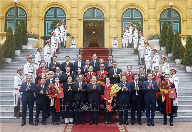 Bí thư Trung ương Đảng, Chánh án Tòa án nhân dân Tối cao Nguyễn Văn Quảng và các đại biểu. Ảnh: Thống Nhất – TTXVN