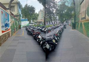 Tháo gỡ khó khăn về bãi giữ xe tại Đường sách TP Hồ Chí Minh