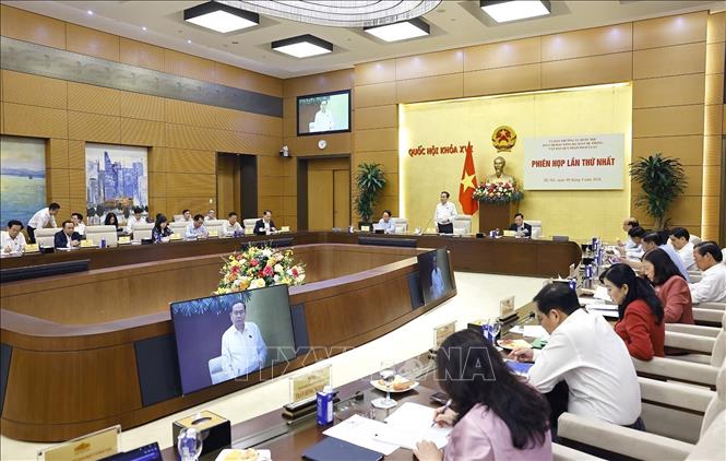 Chủ tịch Quốc hội Trần Thanh Mẫn chủ trì Phiên họp thứ Nhất, Ban Chỉ đạo tổng rà soát hệ thống văn bản quy phạm pháp luật của Uỷ ban Thường vụ Quốc hội. Ảnh: Doãn Tấn – TTXVN