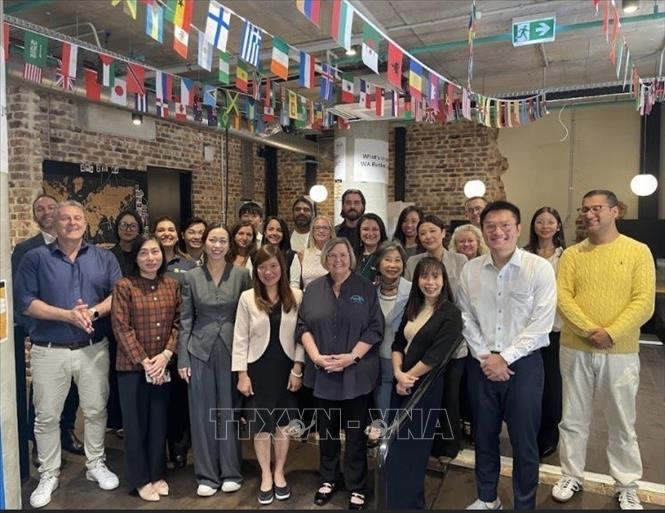 Các đại biểu dự Tọa đàm Giáo dục Việt Nam–Tây Australia lần thứ nhất. Ảnh: Thanh Tú - PV TTXVN tại Australia