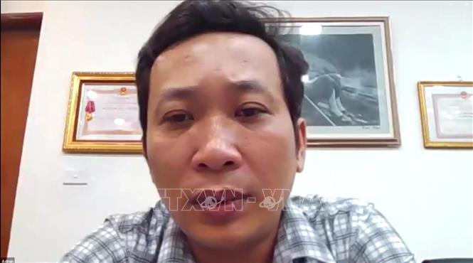 Ông Trần Xuân Thụy, đại diện Cục Công nghiệp (Bộ Công Thương) đề xuất cách thức thúc đẩy hợp tác ngành da giầy giữa Việt Nam và Ấn Độ. Ảnh: Ngọc Thúy - P/v TTXVN tại New Delhi